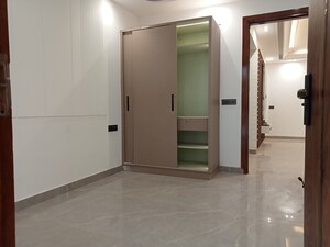 Room in 3 BHK Builder Floor at Mahavir Enclave 1 – for Sale