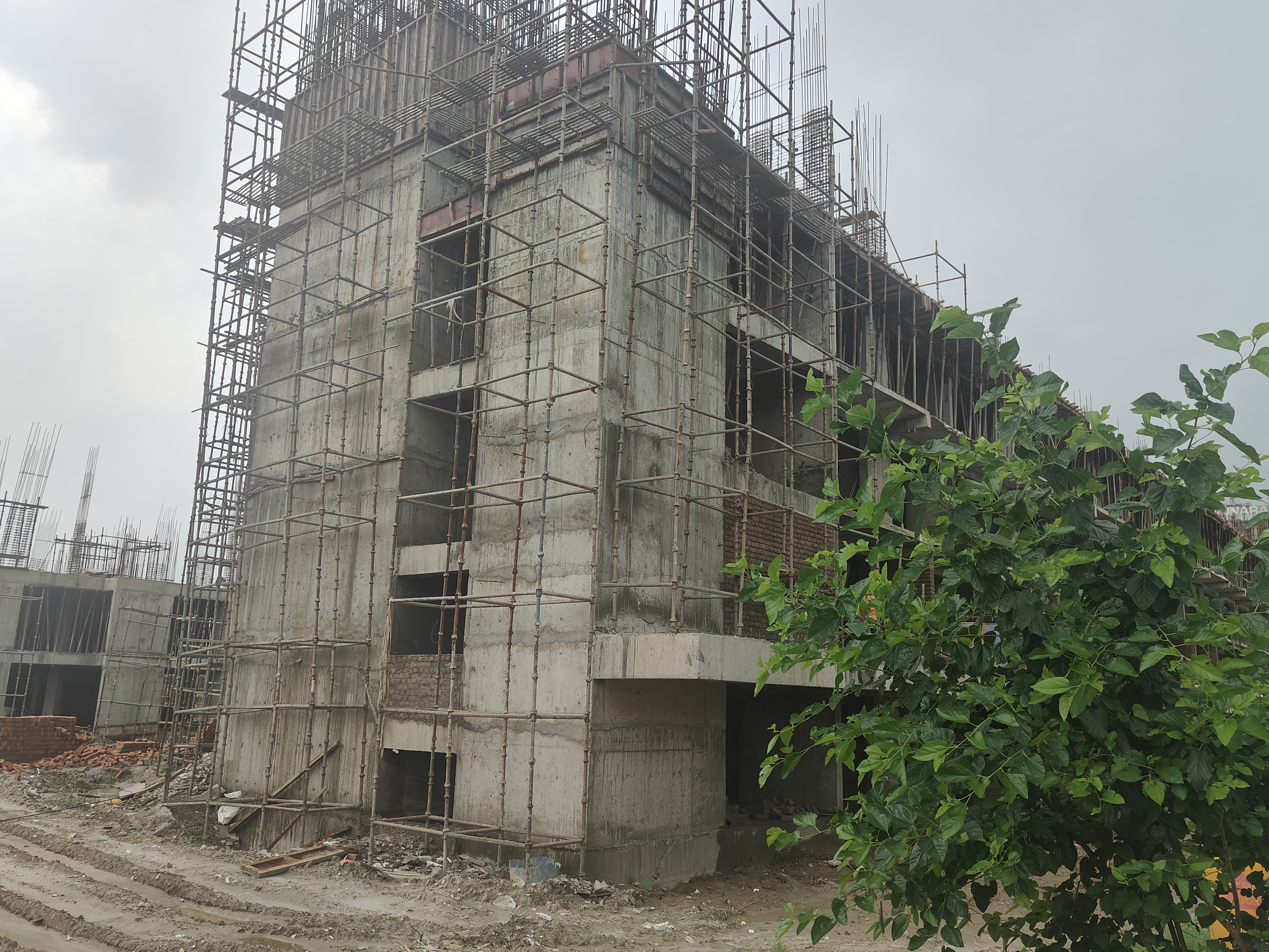 3 BHK + Extra Room Apartment For Sale in Nimbus The Palm Village