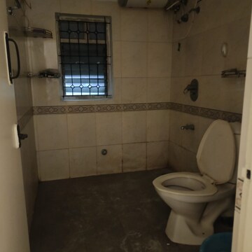 Bathroom in 3 BHK Apartment at Jp Nagar – for Rent