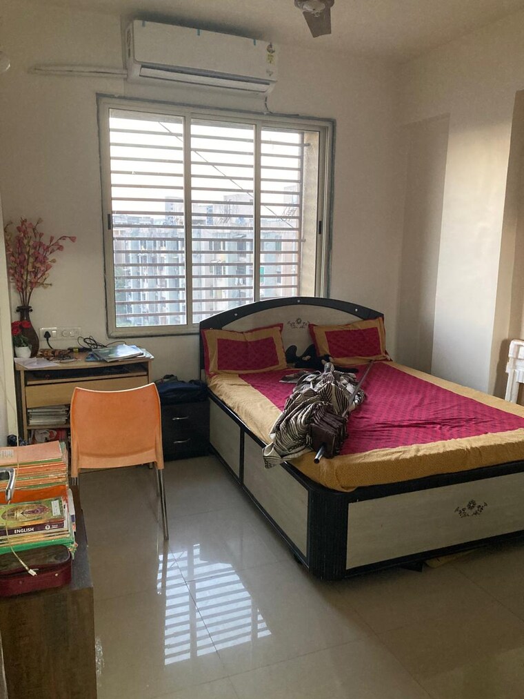 Bedroom, satellite 2 Bedroom 127 Sq.Yd. Builder Floor In Satellite Ahmedabad 9017246