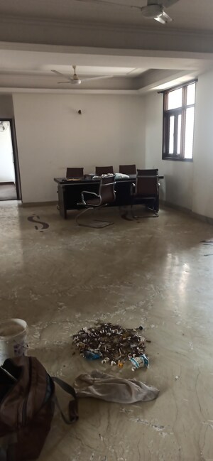 Furnished Amenities in 4 BHK Apartment at Anand Niketan CGHS, Sector 52 – for Sale