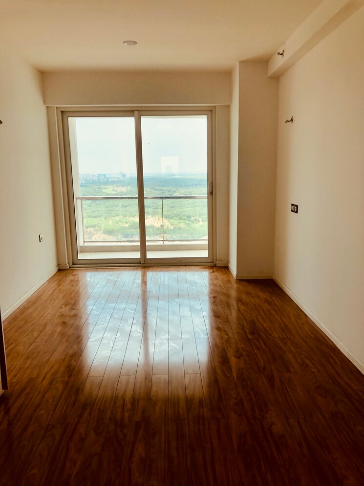 Room, dlf-the-crest 4 Bedroom 3528 Sq.Ft. Apartment In Sector 54 Gurgaon 9017279