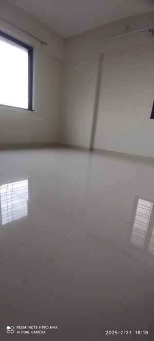 Room in 2 BHK Apartment at Indraprastha Utsav, Kondhwa – for Sale