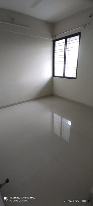 Room in 2 BHK Apartment at Indraprastha Utsav, Kondhwa – for Sale