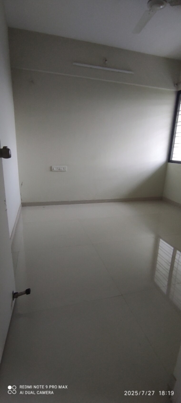 Room, indraprastha-utsav 2 Bedroom 685 Sq.Ft. Apartment In Kondhwa Pune 9017316