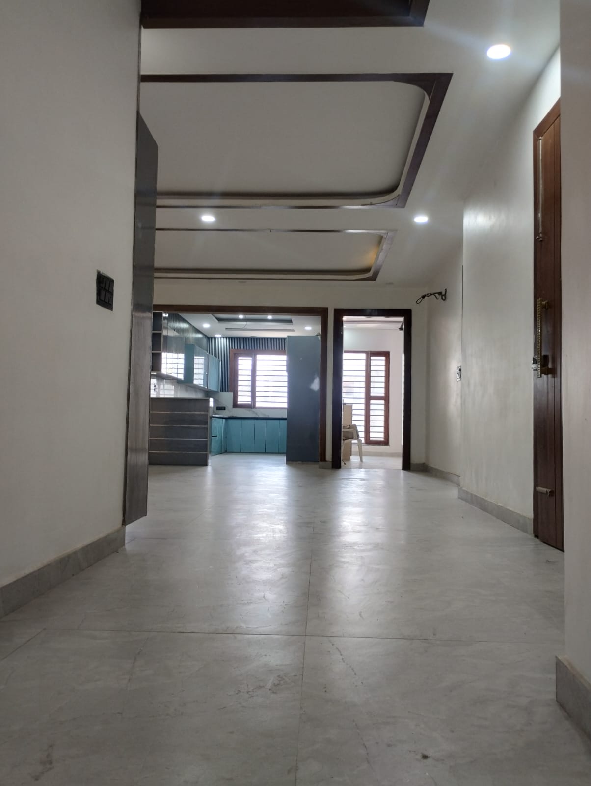 4 BHK + Servant Room Builder Floor For Sale in Builder Floor 21c