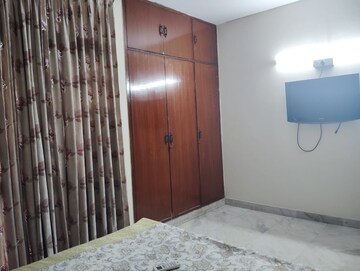 Room in 2 BHK Apartment at S 27 Luxury Homes, Greater Kailash I – for Rent