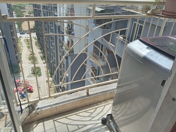 Balcony in 2 BHK Apartment at Dasna – for Rent