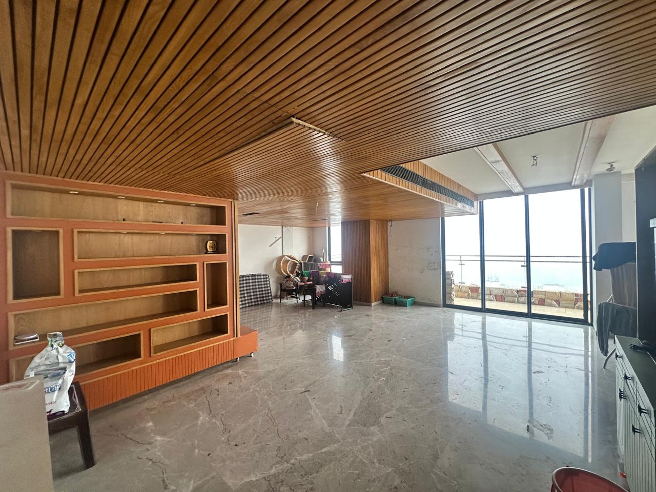 5 BHK + Pooja Room,Servant Room 6000 Sq.Ft. Apartment in Emaar Palm Terraces Select