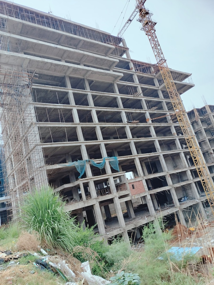 Exterior View, splendor-onyx-blue Commercial Office Space in IT/SEZ 700 Sq.Ft. In Sector 142 Noida 9017419