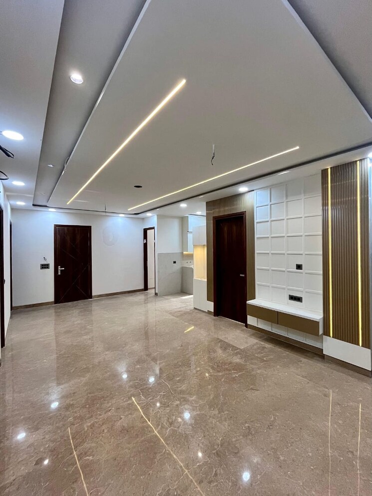 Room, rohini sector 24 4 Bedroom 120 Sq.Mt. Builder Floor In Rohini Sector 24 Delhi 9017440