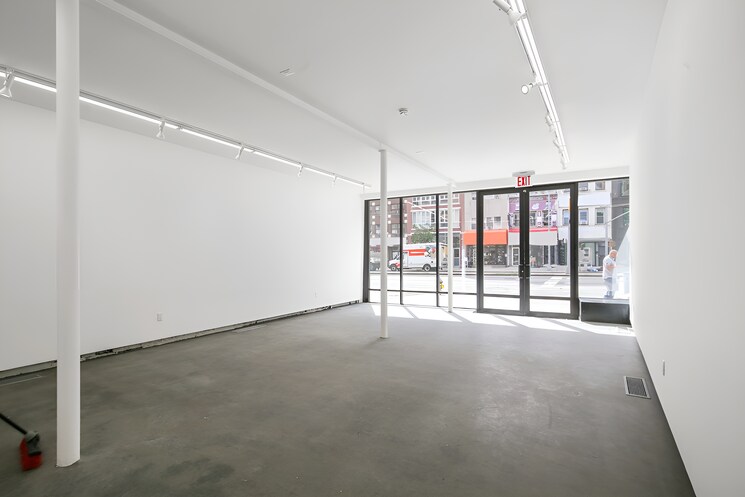 Room, antriksh-golf-view Commercial Shop 610 Sq.Ft. In Sector 78 Noida 9017483