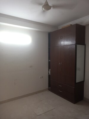 Room in 3 BHK Builder Floor at Vasant Kunj Enclave – for Sale