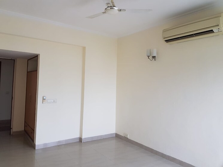 Room, ardee-city 3 Bedroom 300 Sq.Yd. Builder Floor In Sector 52 Gurgaon 9017506