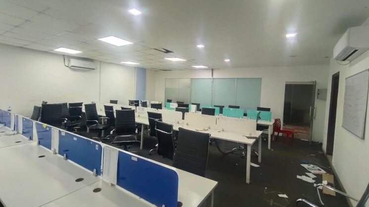 Team Area, ithums-62 Commercial Office Space 1750 Sq.Ft. In Sector 62 Noida 9017521