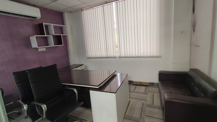 Team Area, ithums-62 Commercial Office Space 1750 Sq.Ft. In Sector 62 Noida 9017521