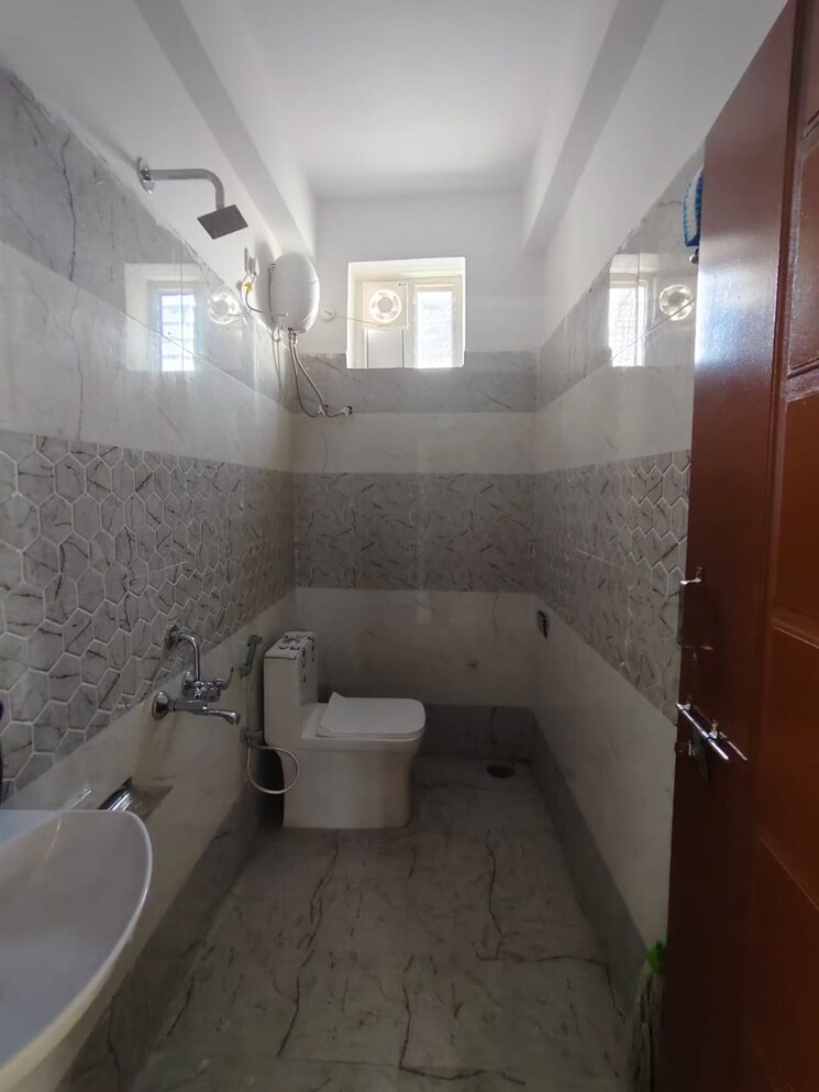 Bathroom, manikonda 3 Bedroom 1800 Sq.Ft. Apartment In Manikonda Hyderabad 9017561