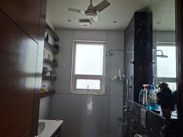 Kitchen in 3 BHK Builder Floor at Malibu Shopping Arcade, Sector 47 – for Rent