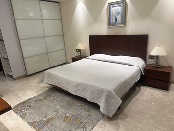 Bedroom in 3 BHK Builder Floor at Defence Colony – for Rent