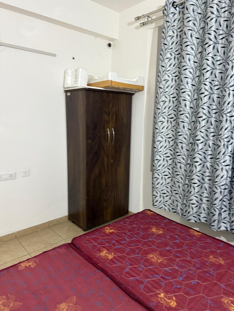 Bedroom, international airport road 3 Bedroom 1350 Sq.Ft. Apartment In International Airport Road Zirakpur 9017632