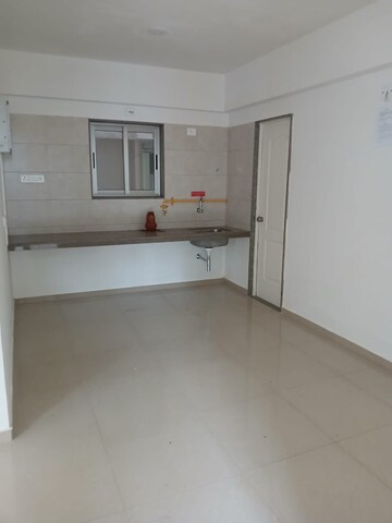 Room in 3 BHK Apartment at Goyal Orchid Valley, Shela – for Rent