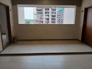 Room in 3 BHK Apartment at Goyal Orchid Valley, Shela – for Rent