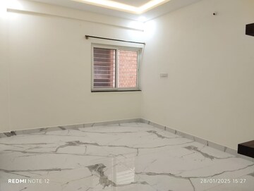 Room in 2 BHK Builder Floor at Hsr Layout – for Rent