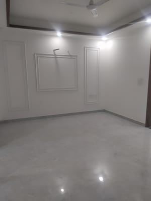 Room in 3 BHK Apartment at RPS Palm Drive, Sector 88 – for Sale