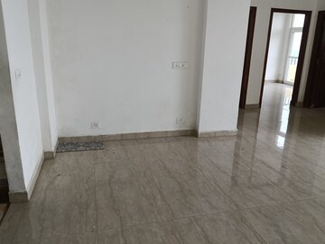 Room in 2 BHK Apartment at Lakshya Height II, Sushant Golf City – for Rent