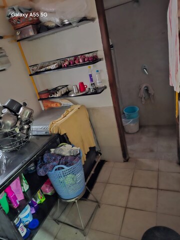 Furnished Amenities in 3 BHK Apartment at Banjara Hills – for Rent