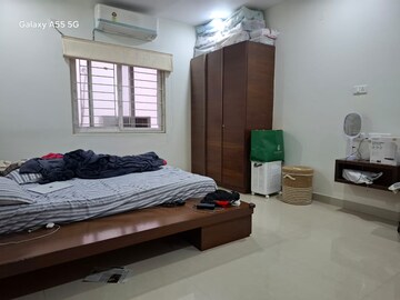 Bedroom in 3 BHK Apartment at Banjara Hills – for Rent