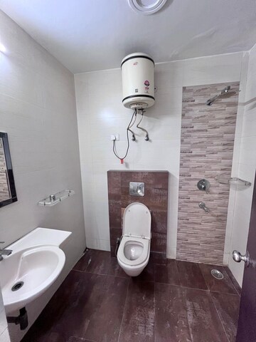 Bathroom in 3 BHK Apartment at Ansal Plaza Gurgaon, Palam Vihar – for Rent