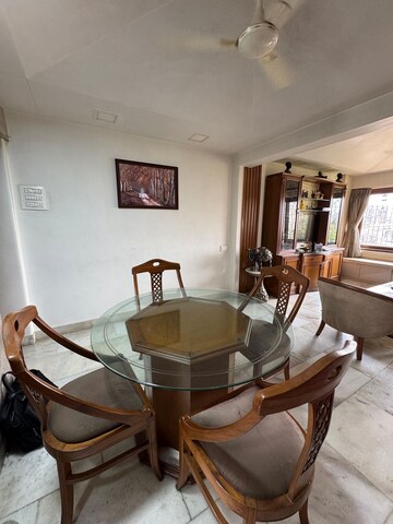 Living Room in 2 BHK Apartment at MIG Colony Bandra, Bandra East – for Rent