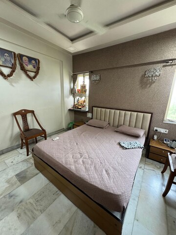 Bedroom in 2 BHK Apartment at MIG Colony Bandra, Bandra East – for Rent