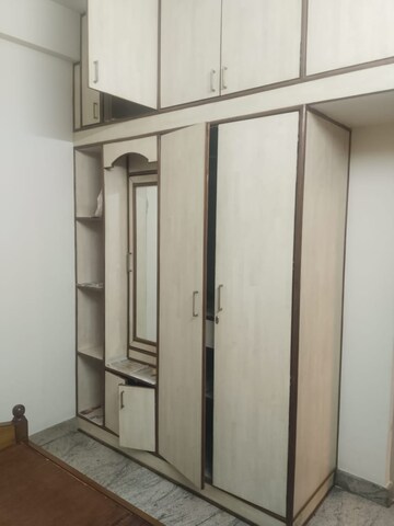 Room in 4 BHK Builder Floor at Btm Layout Stage 2 – for Rent