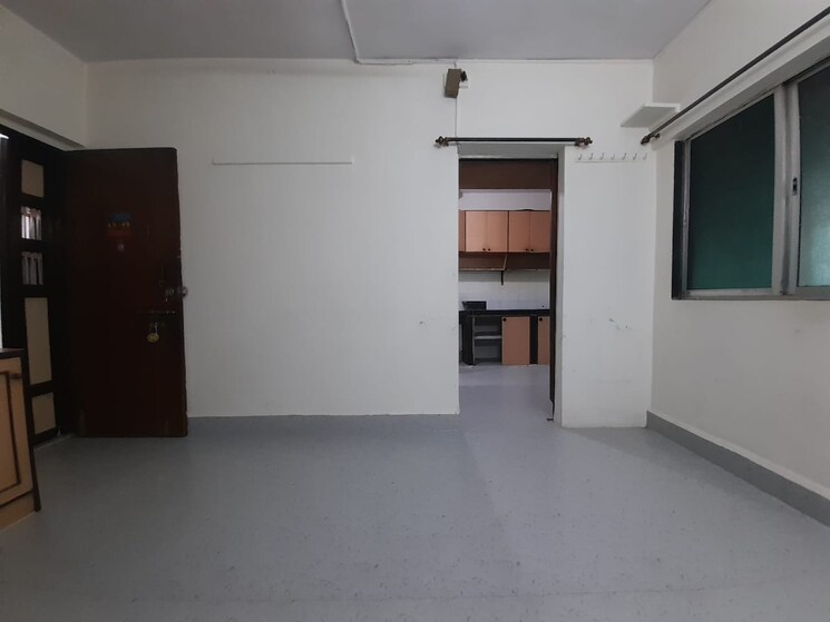 Room, goregaon east 1 RK 320 Sq.Ft. Apartment In Goregaon East Mumbai 9017788