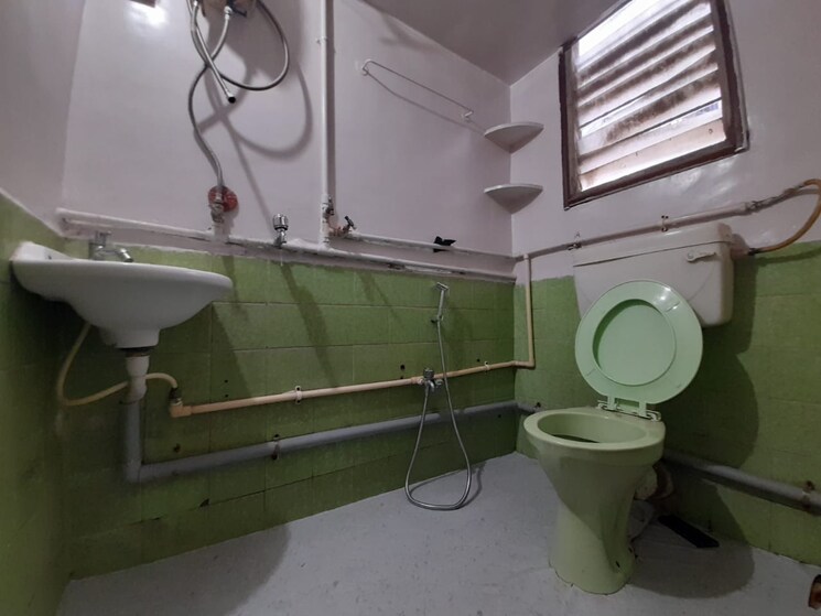 Team Area, goregaon east 1 RK 320 Sq.Ft. Apartment In Goregaon East Mumbai 9017788