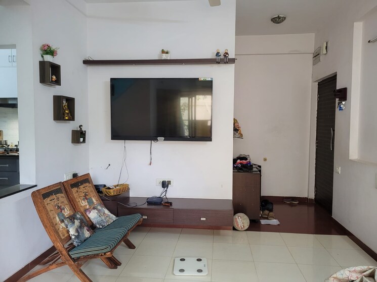Room, ramdevnagar 3 Bedroom 1750 Sq.Ft. Apartment In Ramdevnagar Ahmedabad 9017867