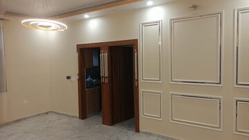 Room in 2 BHK Apartment at Ramprastha Apartments, Ramprastha Colony – for Rent