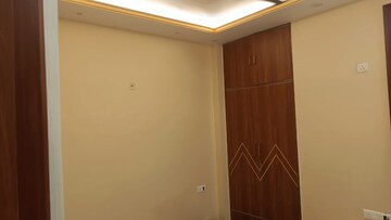 Room in 2 BHK Apartment at Ramprastha Apartments, Ramprastha Colony – for Rent