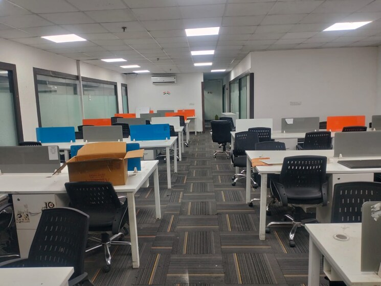 Team Area, sector 63 Commercial Office Space 1100 Sq.Ft. In Sector 63 Noida 9017885