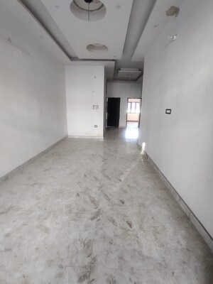 Room in 4 BHK Independent House at Shimla Bypass Road – for Sale