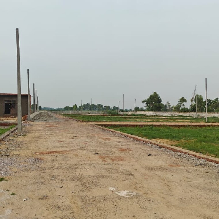undefined, yamuna expressway  100 Sq.Yd. Plot In Yamuna Expressway Greater Noida 9017934