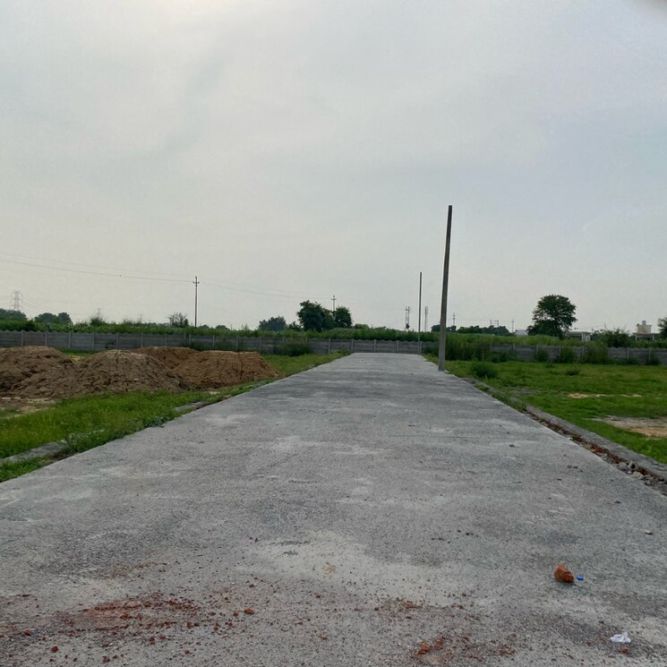 undefined, yamuna expressway  100 Sq.Yd. Plot In Yamuna Expressway Greater Noida 9017934