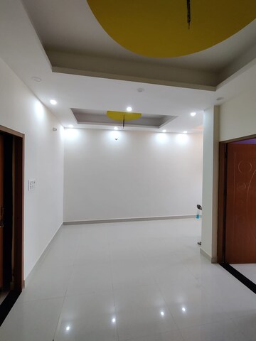 Room in 3 BHK Builder Floor at Gms Road – for Rent