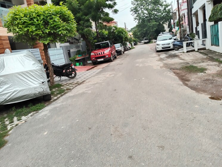 Exterior View, gomti nagar 4 Bedroom 1935 Sq.Ft. Independent House In Gomti Nagar Lucknow 9018000