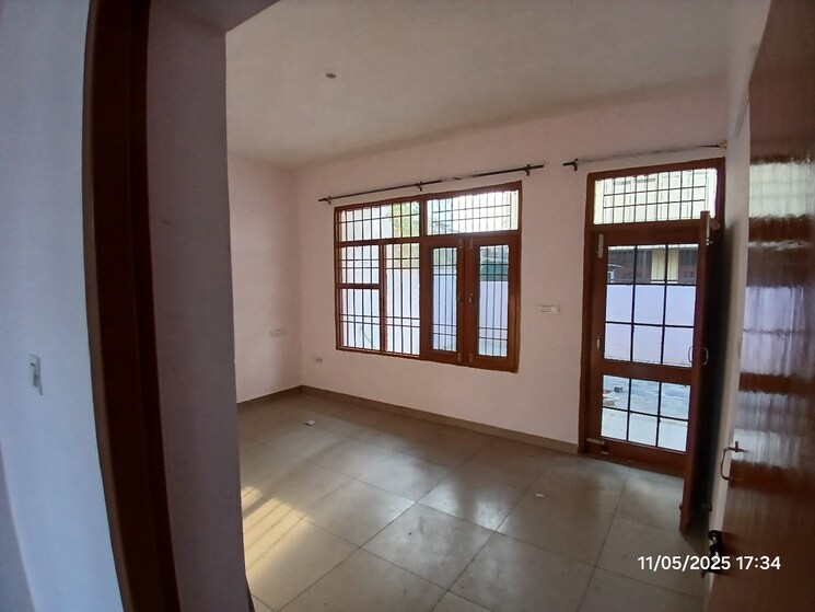 Room, sector 21 3 Bedroom 2200 Sq.Ft. Independent House In Sector 21 Panchkula 9017996