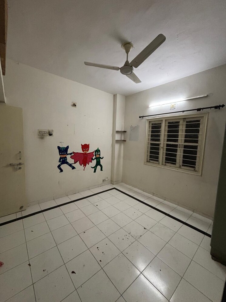 Bathroom, satellite 2 Bedroom 955 Sq.Ft. Builder Floor In Satellite Ahmedabad 9018007