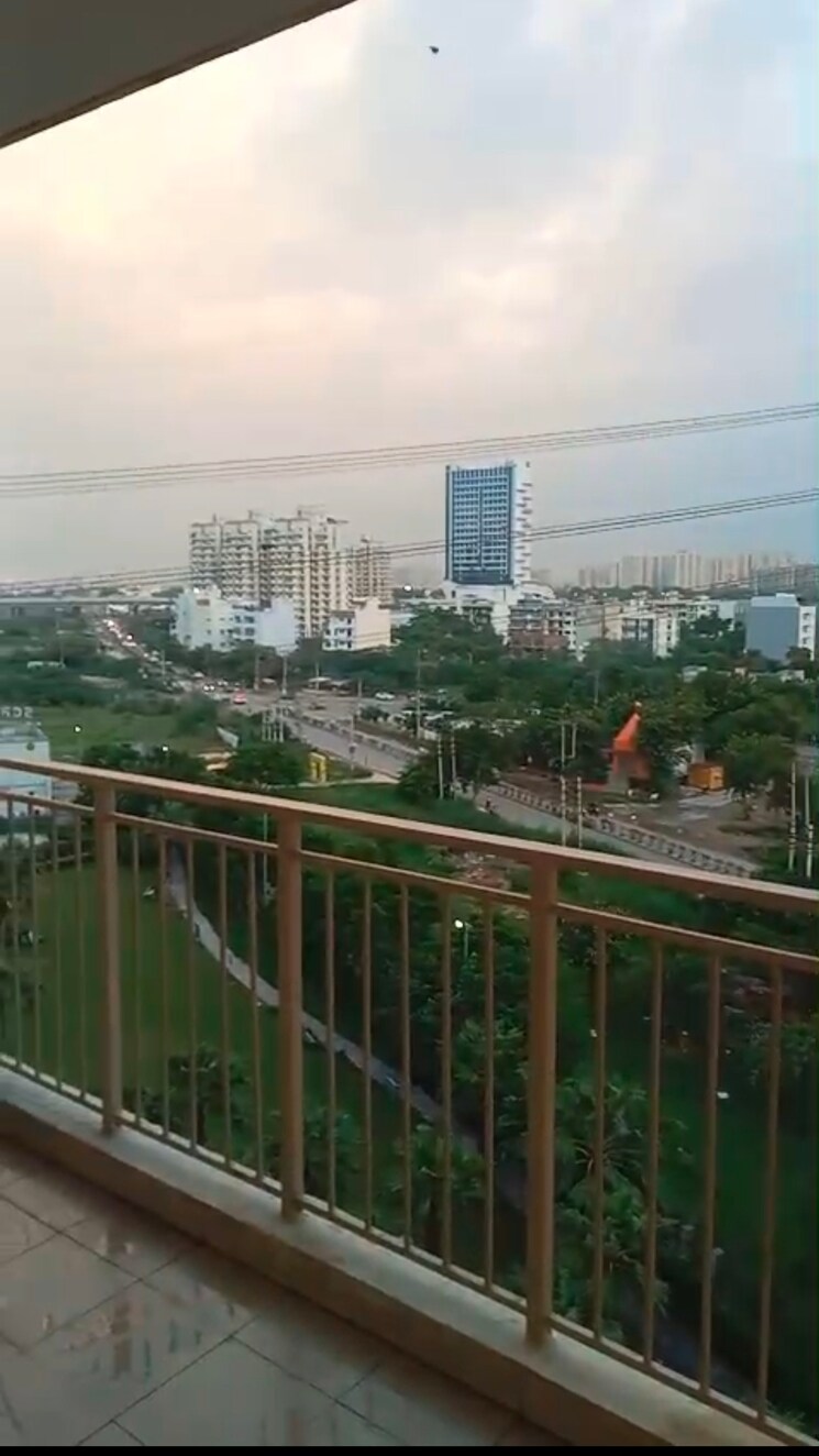 Balcony, emaar-gurgaon-greens 3 Bedroom 1650 Sq.Ft. Apartment In Sector 102 Gurgaon 9018118