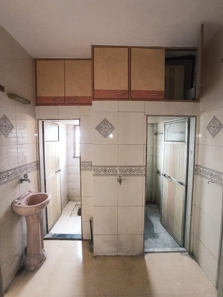 Bathroom, shivkrupa-chs-ambernath 1 Bedroom 450 Sq.Ft. Apartment In Ambernath East Thane 9018133